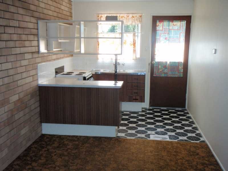 1/62 Coronation Avenue, Beachmere QLD 4510