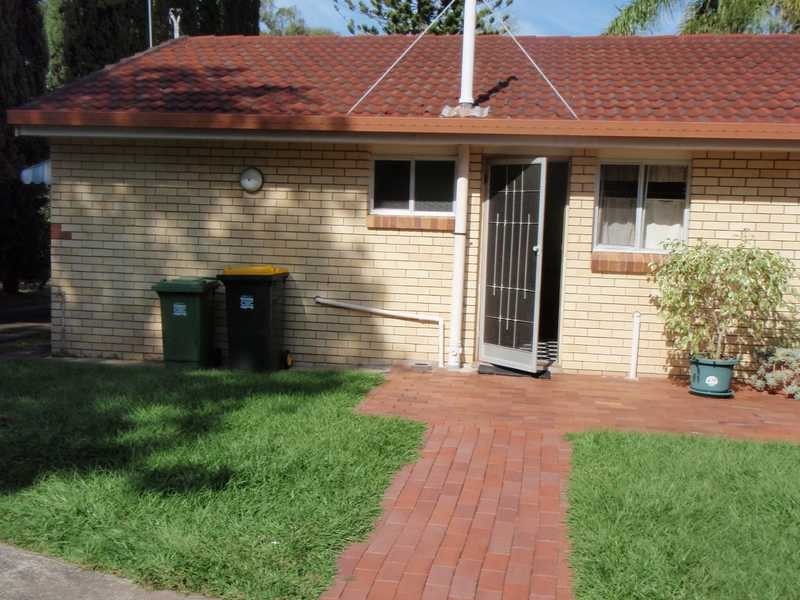 1/62 Coronation Avenue, Beachmere QLD 4510