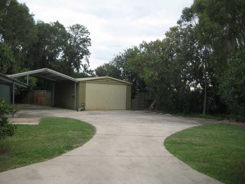 18 Randolph St, Beachmere QLD 4510