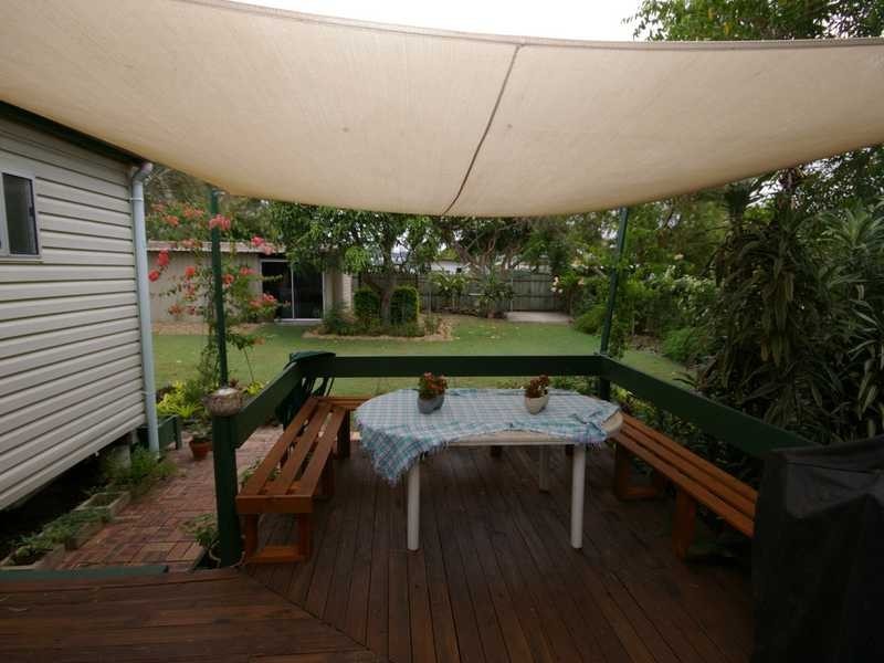 10 Gibson Street, Beachmere QLD 4510