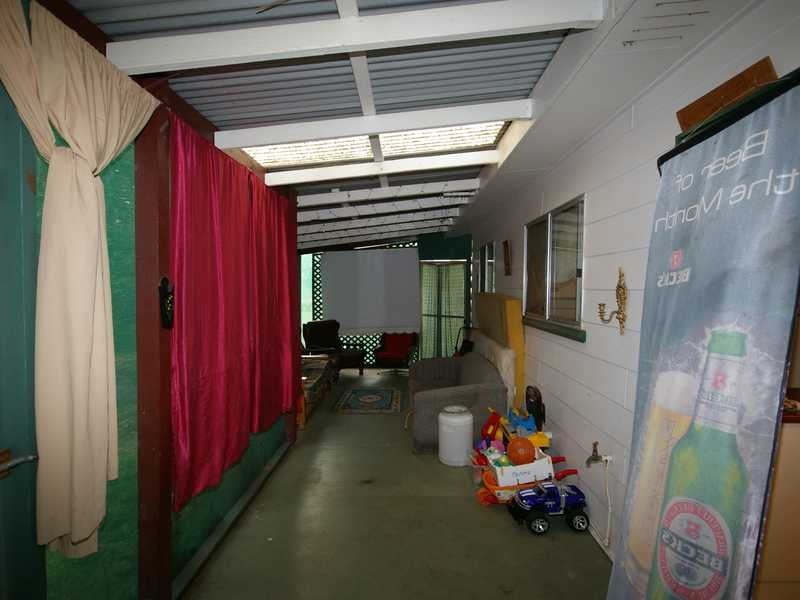 20 Fiona Street, Beachmere QLD 4510