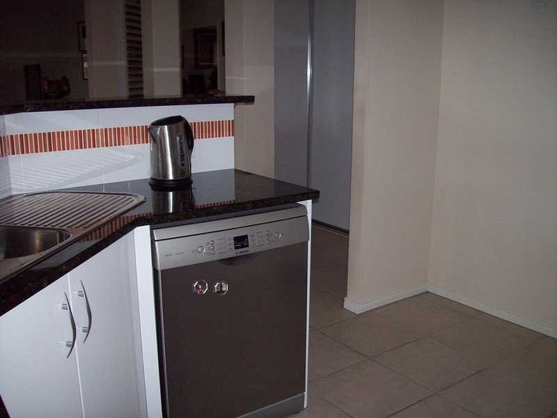 20 Apollo Crescent, Beachmere QLD 4510