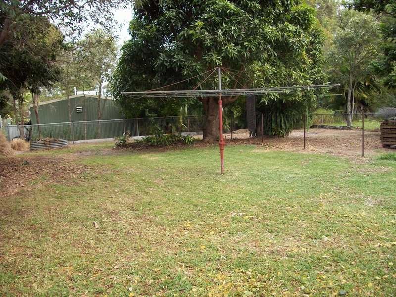 1-4 Gibson Street, Beachmere QLD 4510