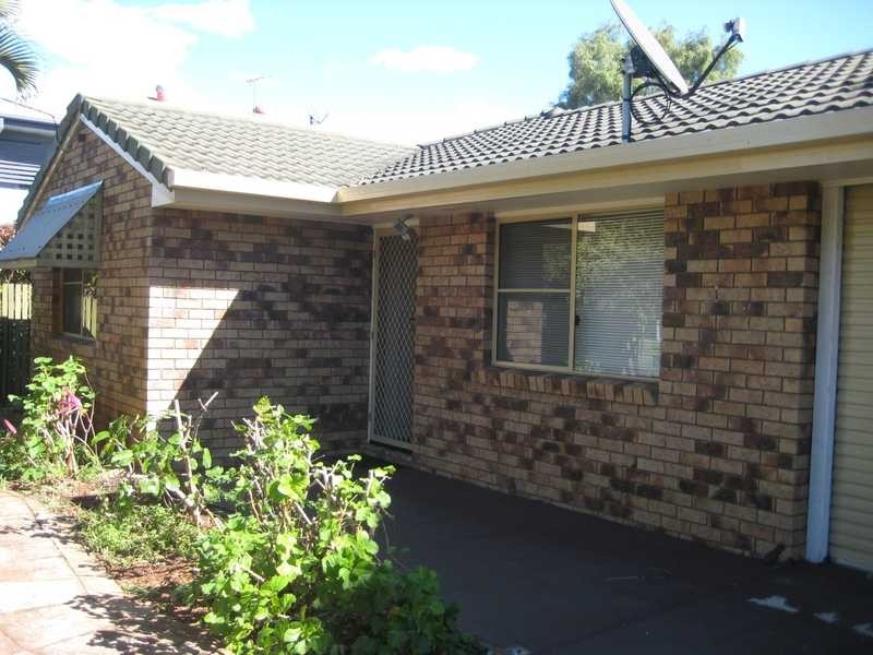 12 James Road, Beachmere QLD 4510