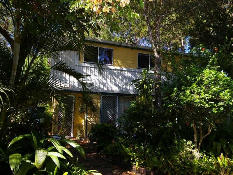 12 Riversleigh Rd, Beachmere QLD 4510