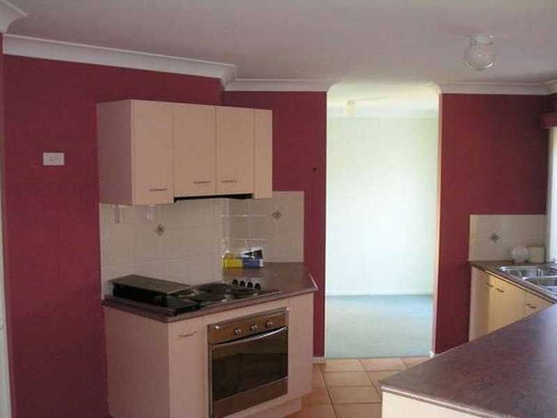 6 Solo Court, Beachmere QLD 4510