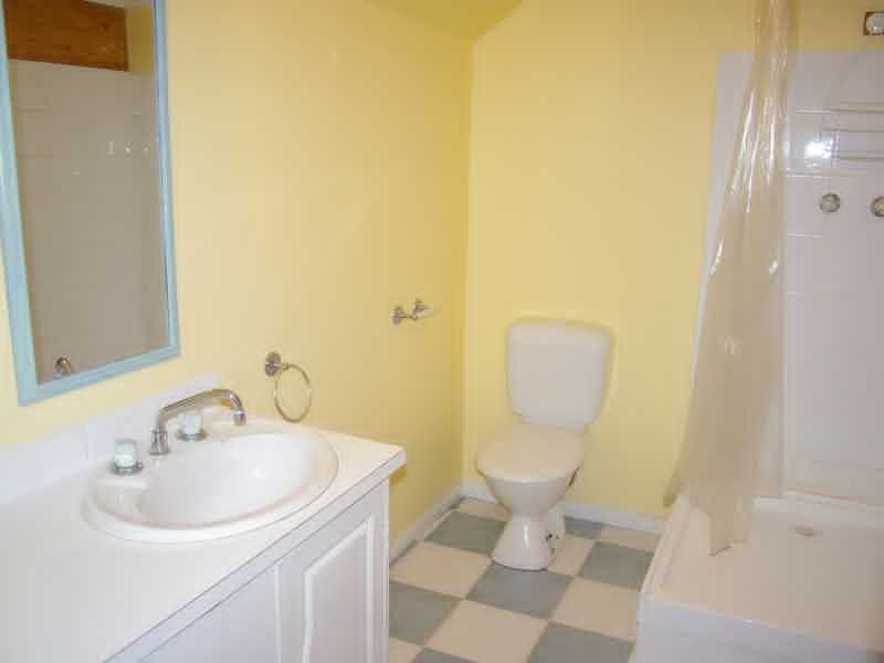 12 Riversleigh Rd, Beachmere QLD 4510