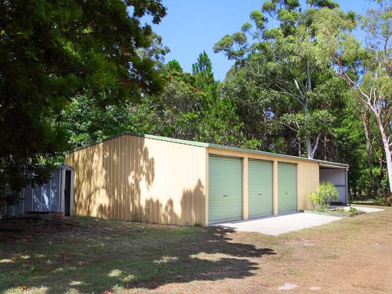 381 Bishop Rd, Beachmere QLD 4510