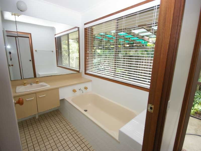 14 Timothy Esplanade, Beachmere QLD 4510