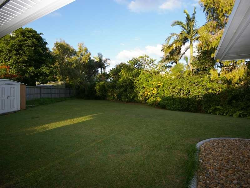 14 Intrepid Court, Beachmere QLD 4510