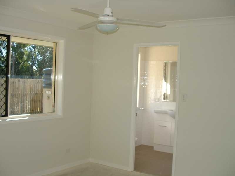 Unit 3/3-5 Weeroona Avenue, Beachmere QLD 4510