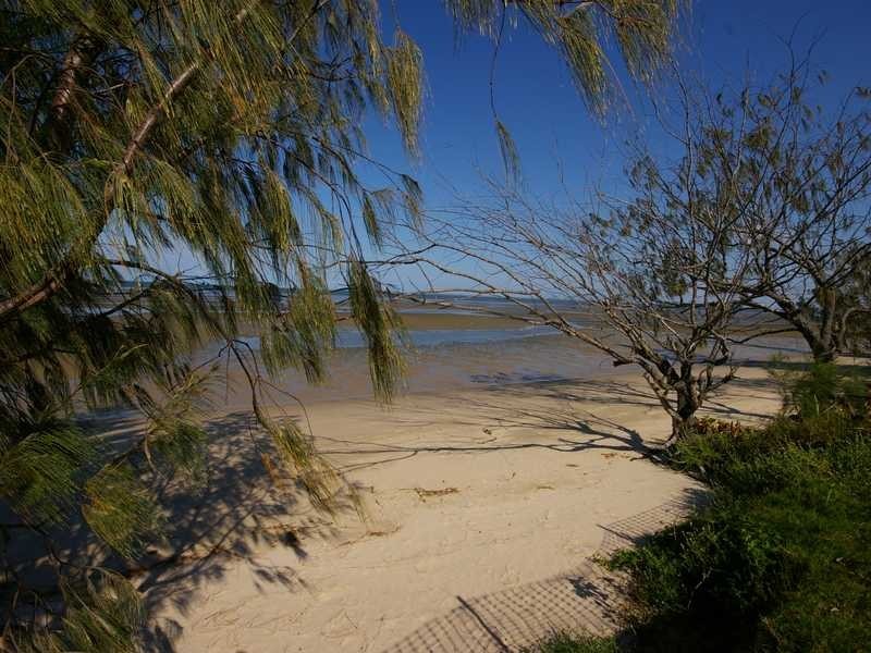 2/65 Coronation Avenue, Beachmere QLD 4510