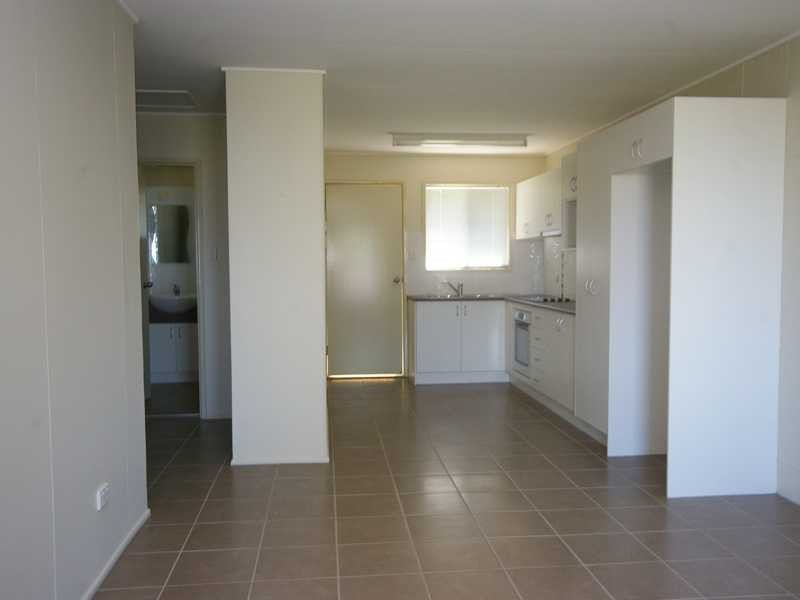 2/65 Coronation Avenue, Beachmere QLD 4510