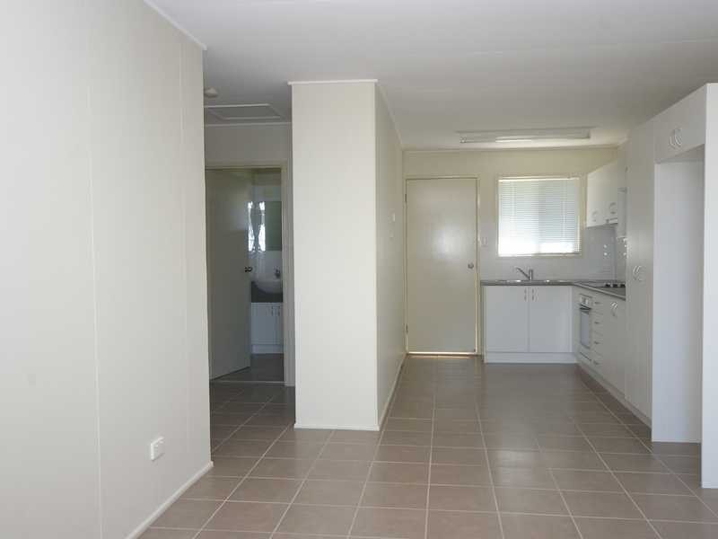 2/65 Coronation Avenue, Beachmere QLD 4510