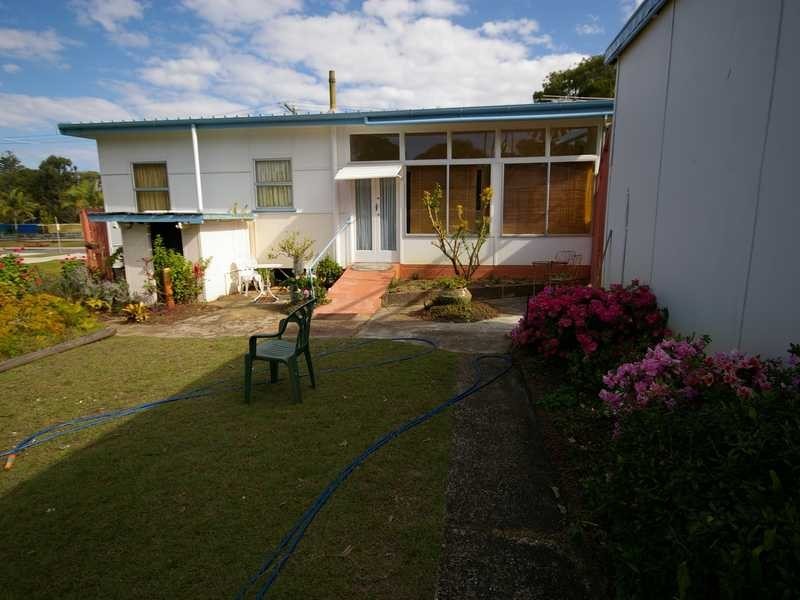 23 Main Street, Beachmere QLD 4510