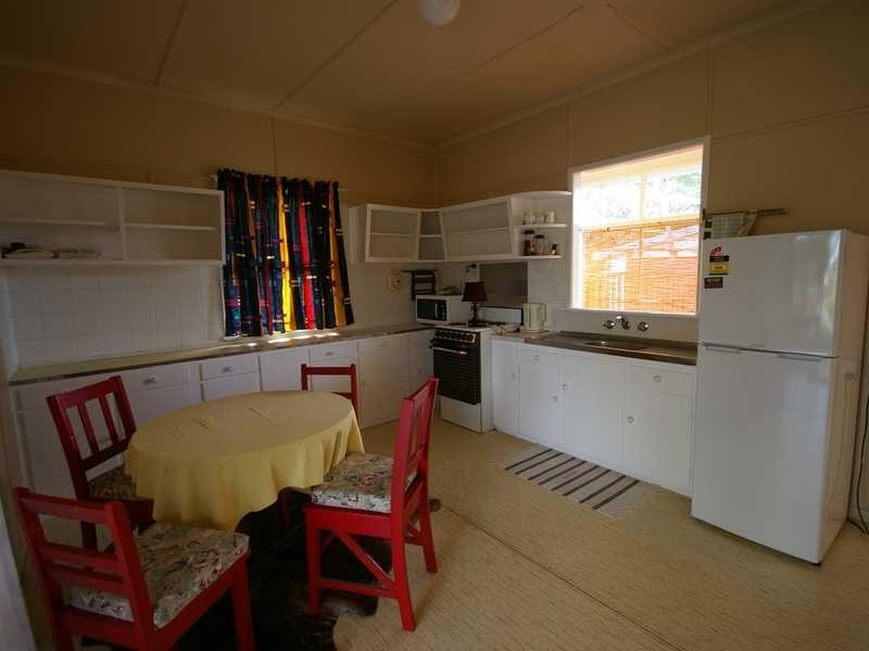 23 Main Street, Beachmere QLD 4510