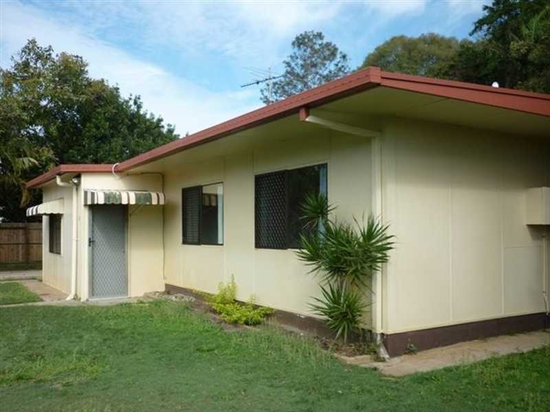 11 Gillian Street, Beachmere QLD 4510