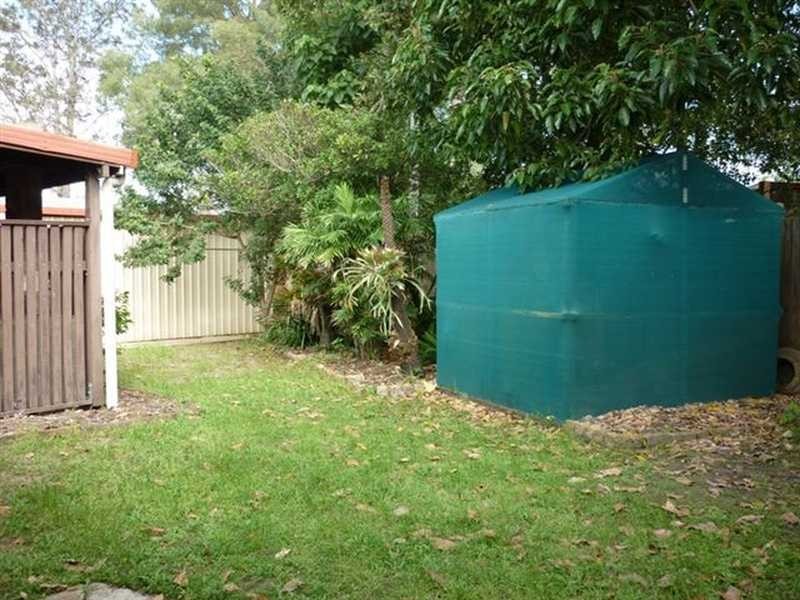 11 Gillian Street, Beachmere QLD 4510