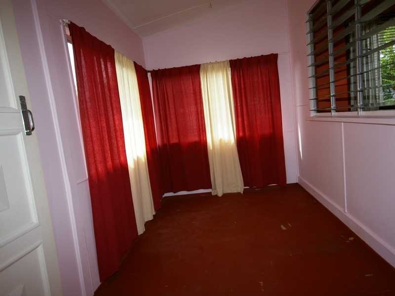 27 Moreton Terrace, Beachmere QLD 4510
