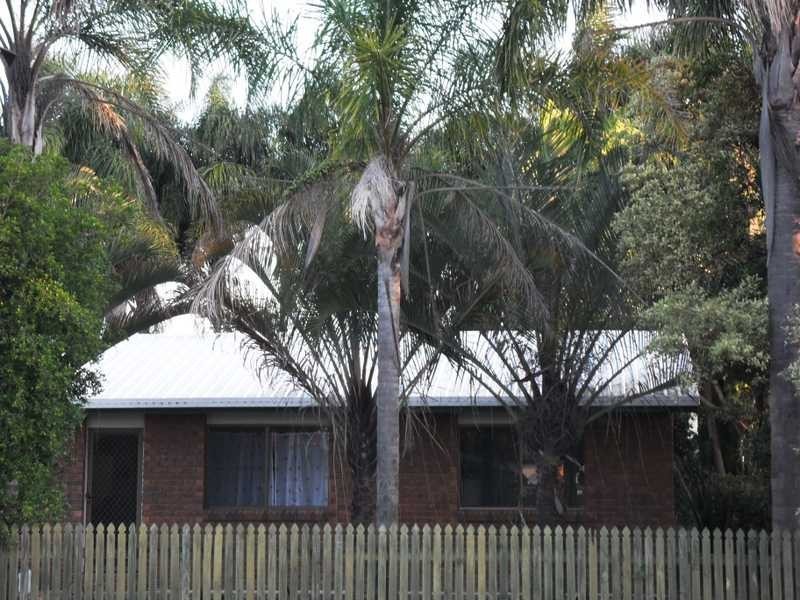 37 Moatah Drive, Beachmere QLD 4510