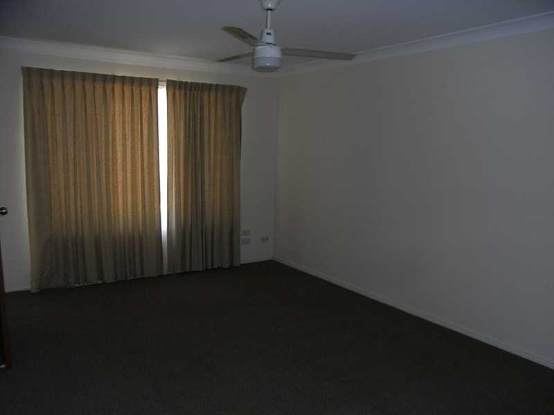 2/10 Bishop Road, Beachmere QLD 4510