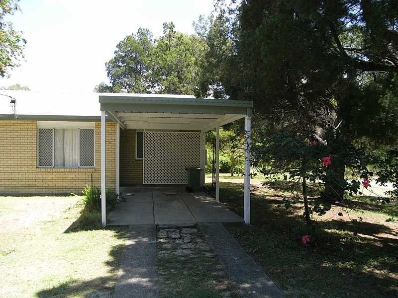 2/10 Bishop Road, Beachmere QLD 4510