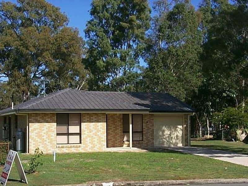 38 Dwyer Street, Beachmere QLD 4510