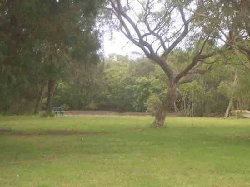 38 Dwyer Street, Beachmere QLD 4510