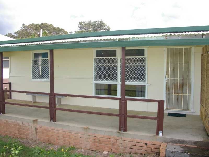 Unit 2/81 Biggs Avenue, Beachmere QLD 4510