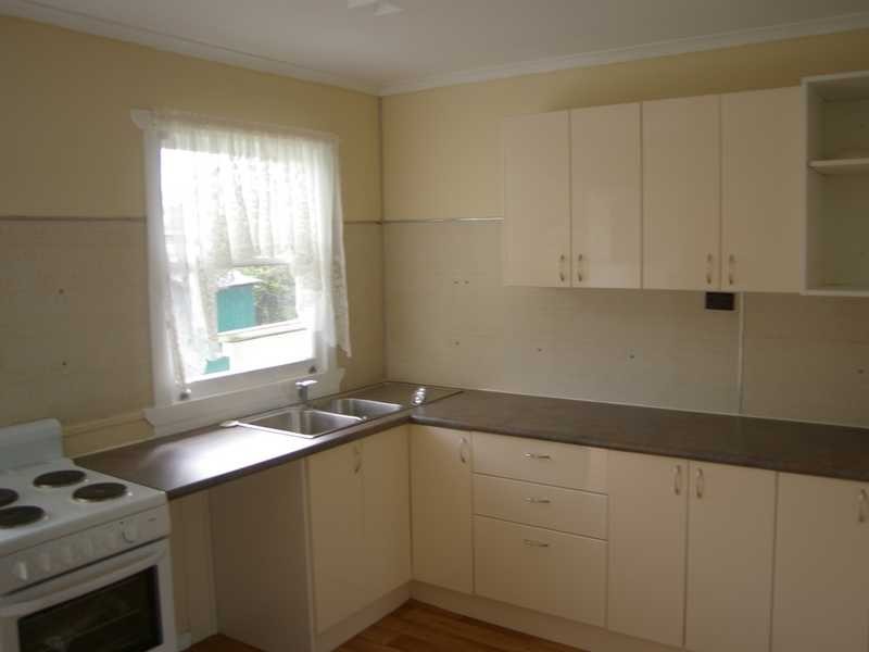 Unit 2/81 Biggs Avenue, Beachmere QLD 4510