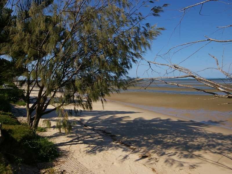 Unit 2/65 Coronation Avenue, Beachmere QLD 4510