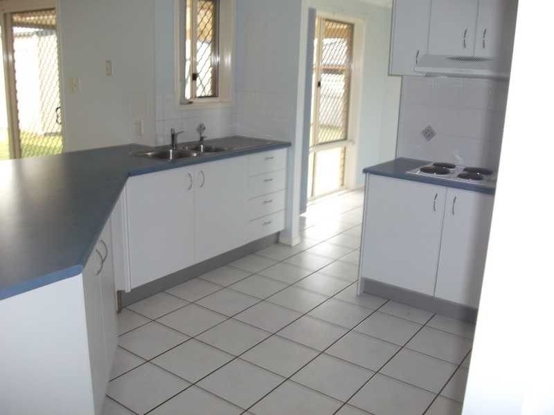 12 Monavale Street, Sandstone Point QLD 4511