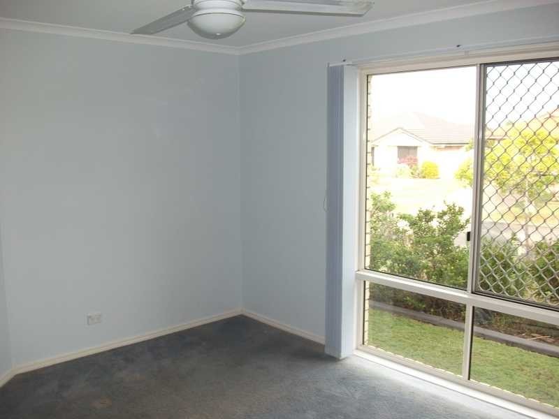 12 Monavale Street, Sandstone Point QLD 4511