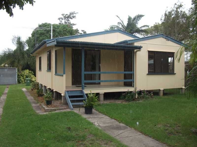 14 Amies Street, Beachmere QLD 4510