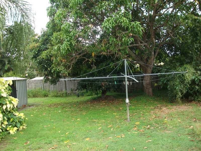 14 Amies Street, Beachmere QLD 4510