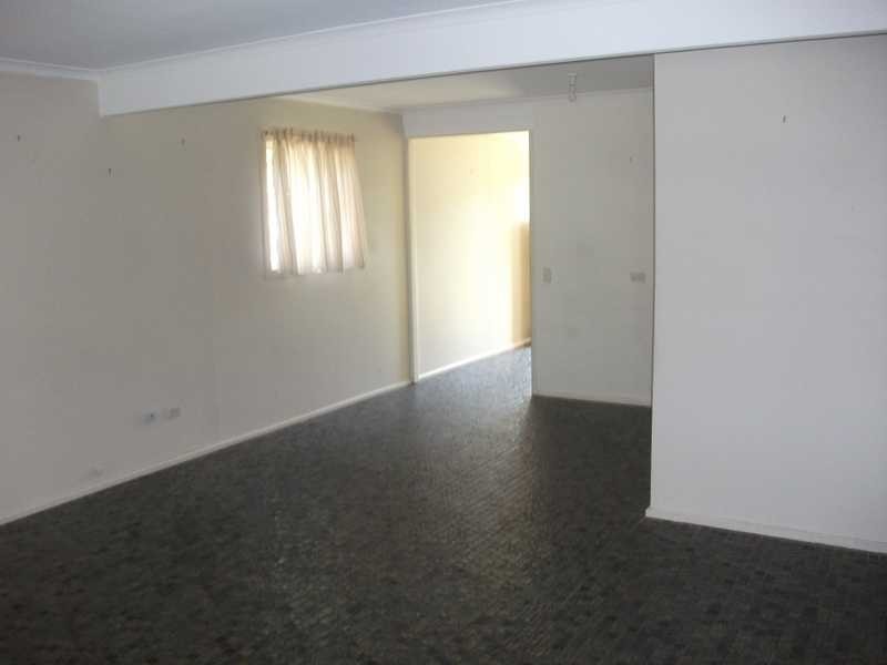 9 Prince Street, Beachmere QLD 4510