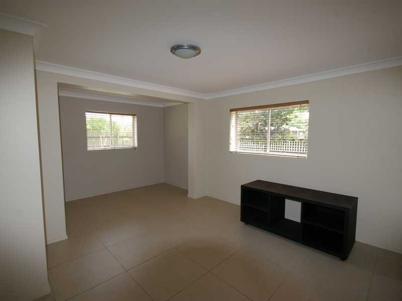 20 Sandpiper Street, Beachmere QLD 4510