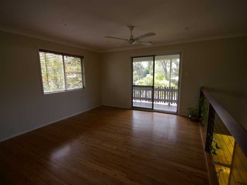 20 Sandpiper Street, Beachmere QLD 4510