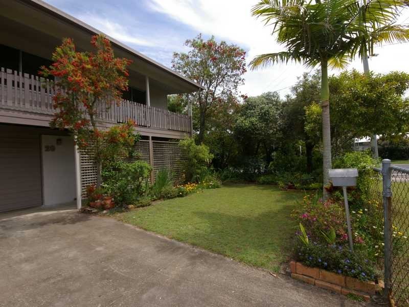 20 Sandpiper Street, Beachmere QLD 4510