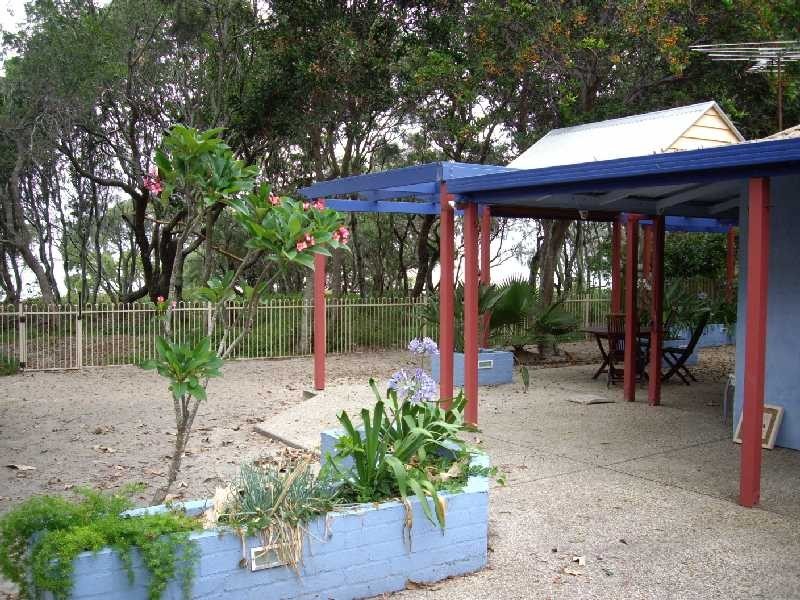 100 Bayside Drive, Beachmere QLD 4510