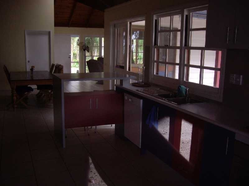 100 Bayside Drive, Beachmere QLD 4510