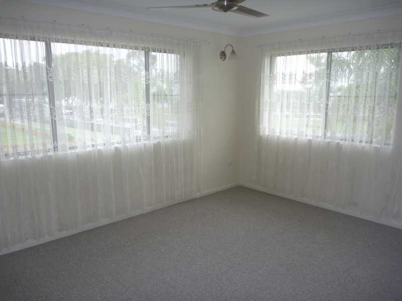 1/3 Dolphin Drive, Bongaree QLD 4507