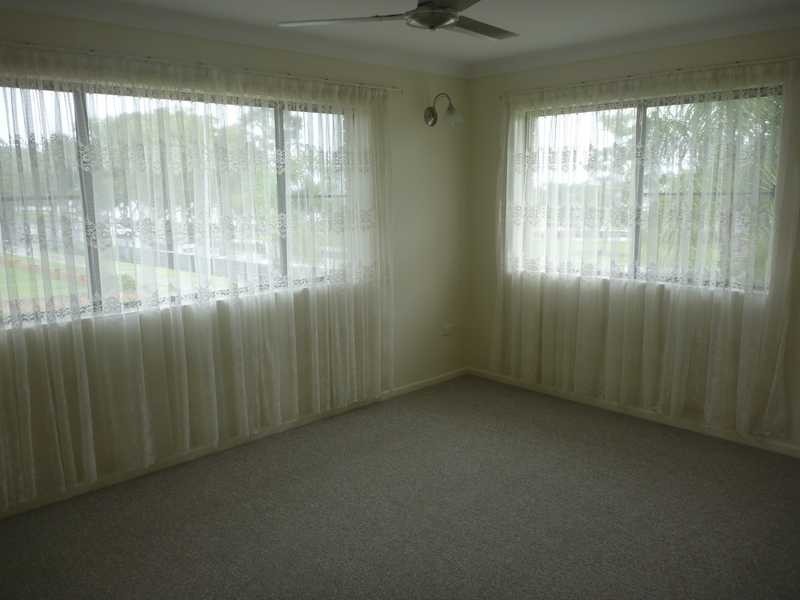 1/3 Dolphin Drive, Bongaree QLD 4507