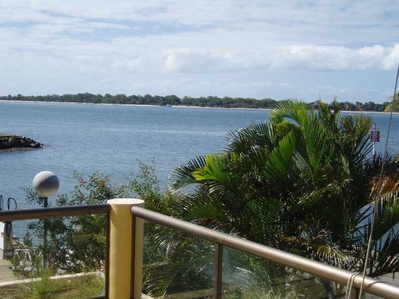 11/9 -19 Spinnaker Drive, Sandstone Point QLD 4511