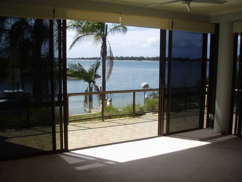 11/9 -19 Spinnaker Drive, Sandstone Point QLD 4511