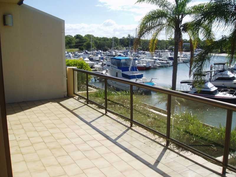 11/9 -19 Spinnaker Drive, Sandstone Point QLD 4511
