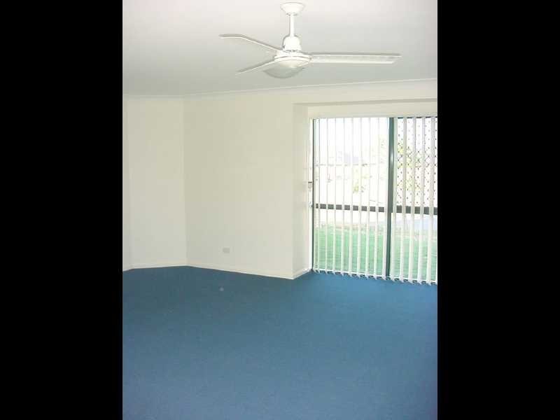 137 Carpenter Way, Sandstone Point QLD 4511