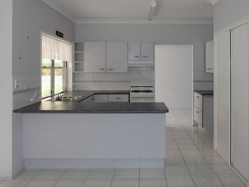 124 Bishop Road, Beachmere QLD 4510