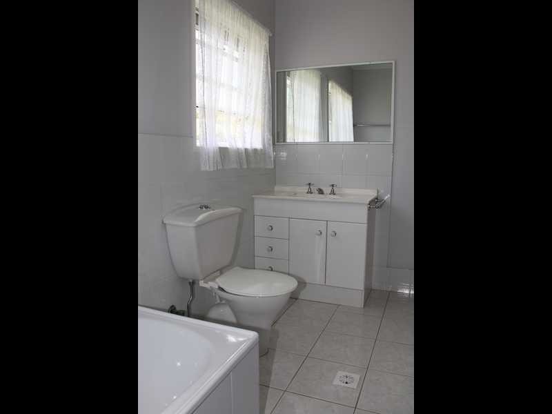 124 Bishop Road, Beachmere QLD 4510