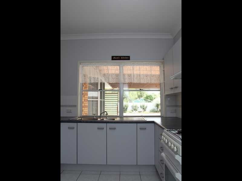 124 Bishop Road, Beachmere QLD 4510